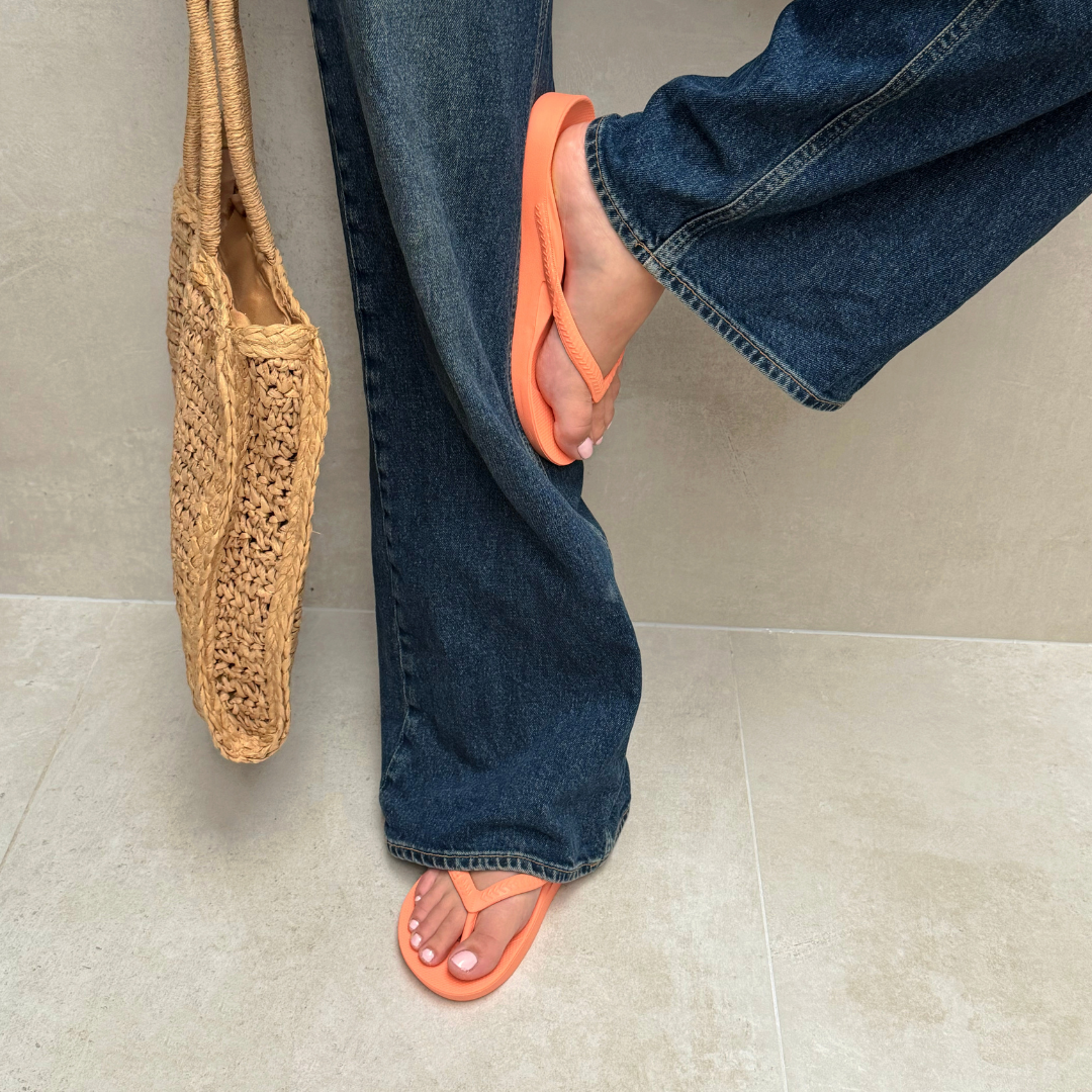 Archies Arch Support Thongs Peach
