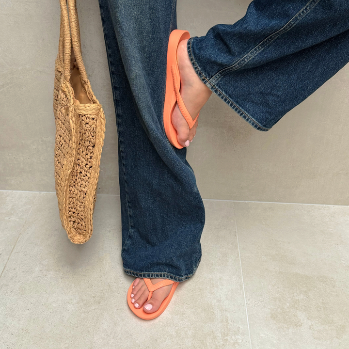 Archies Arch Support Thongs Peach