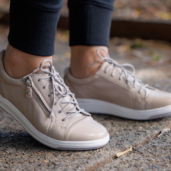 Ascent Stratus Zip Women&