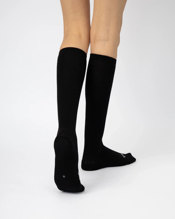 Billy Footwear Everyday Knee-High Seamless Feel Sock