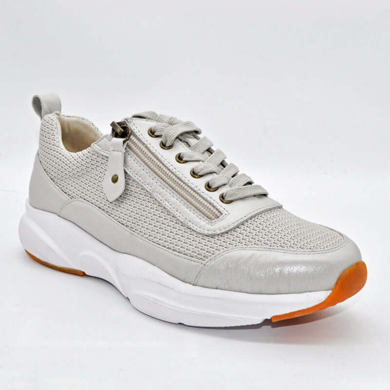 Pure Comfort Aced Sneaker