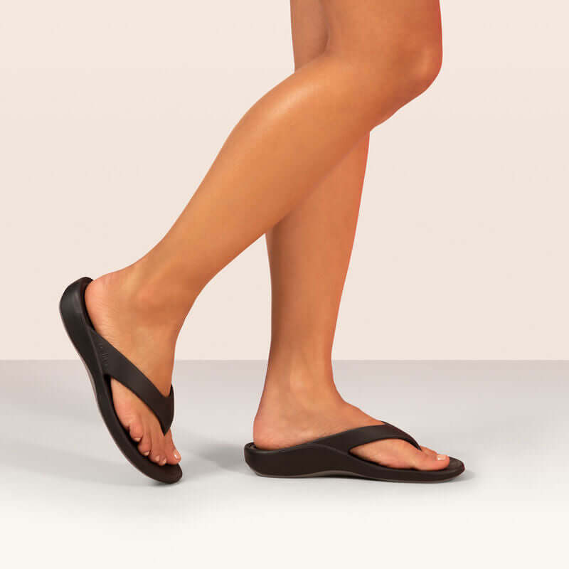 Aetrex Maui Arch Support Thong Women&